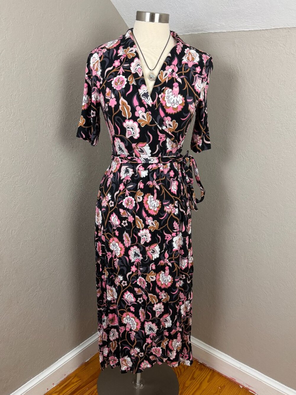 Boden | Black Pink Retro Floral Print Collared Wrap Midi Dress Half Sleeve